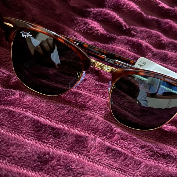 Ray Ban